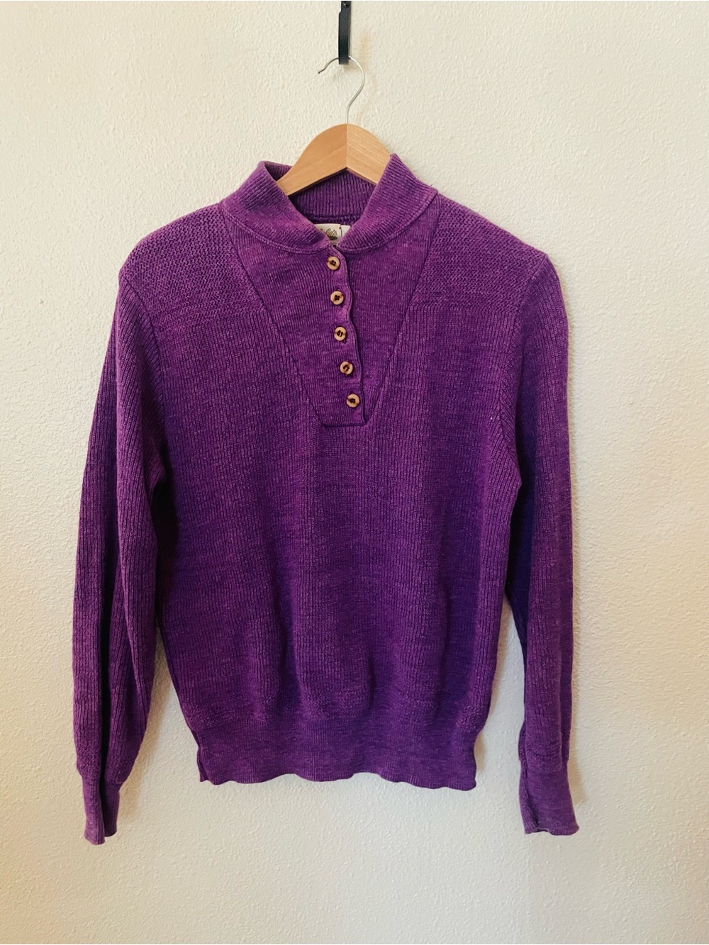 Vintage Cabela’s Women's Large Purple Sweater with Top Buttons USA Made